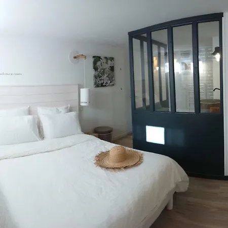 Nos Iles سان جان دي مونت