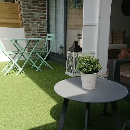 Nos Iles بيت للعطل