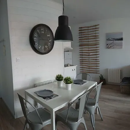 Nos Iles بيت للعطل سان جان دي مونت