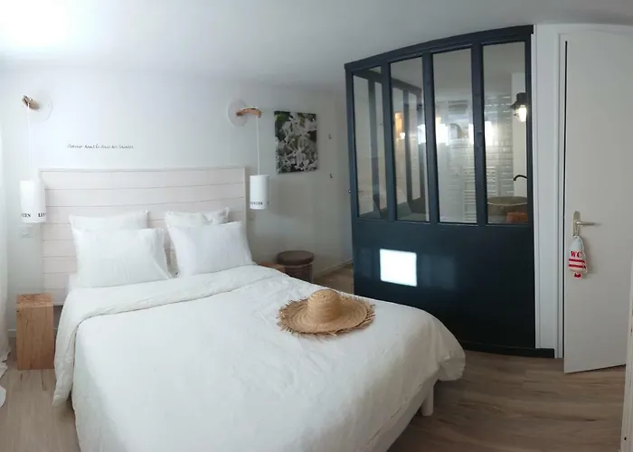 Nos Iles サン・ジャン·ド・モン