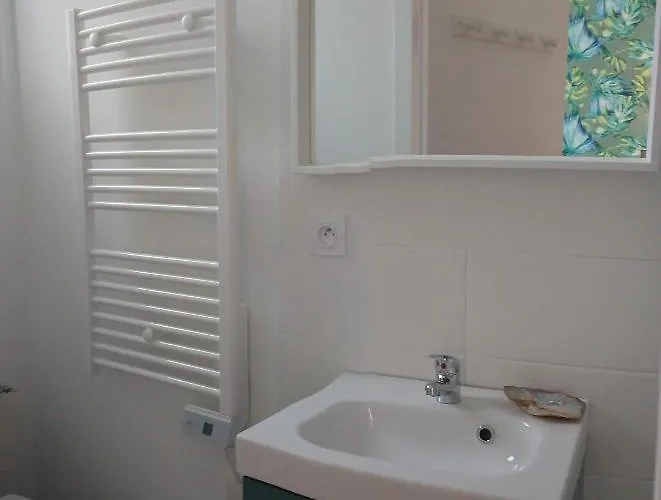 Nos Iles * サン・ジャン·ド・モン